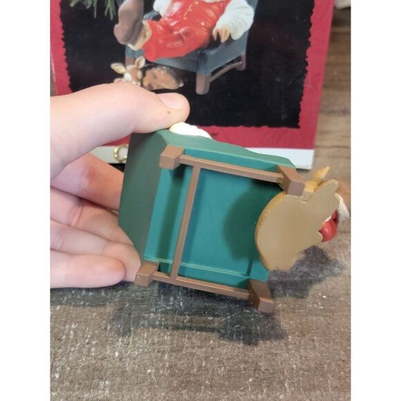1994 Hallmark Coca Cola relaxing moment ornament Xmas Decor Santa deer - Picture 5 of 5
